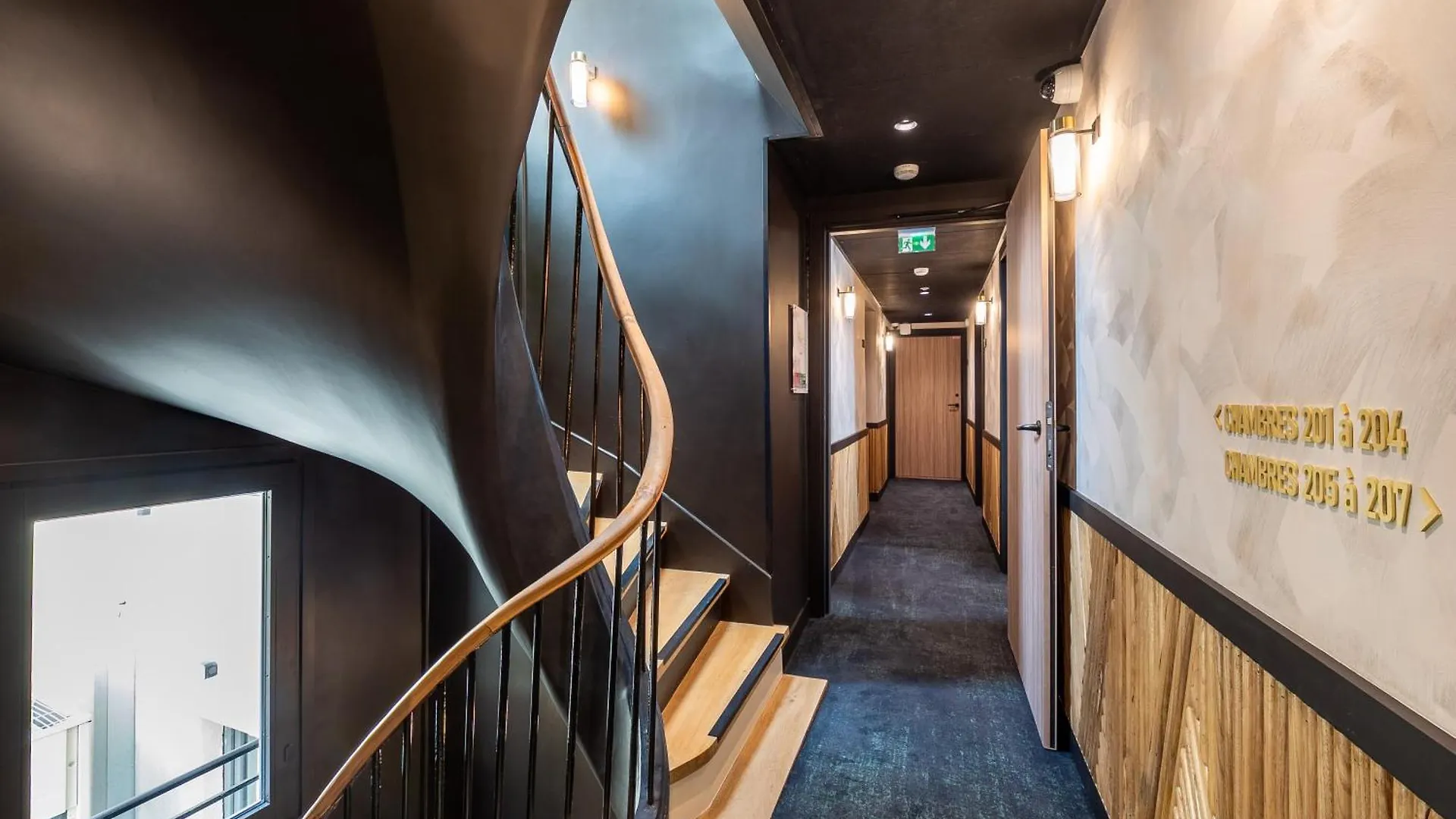 Apartment Makom Montmartre Paris France