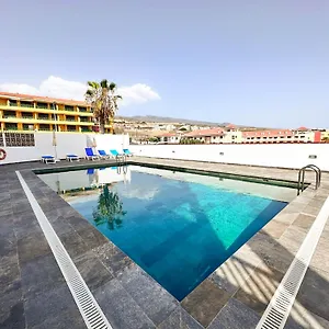 https://black-sand-holiday-home.tenerifehoteles.net